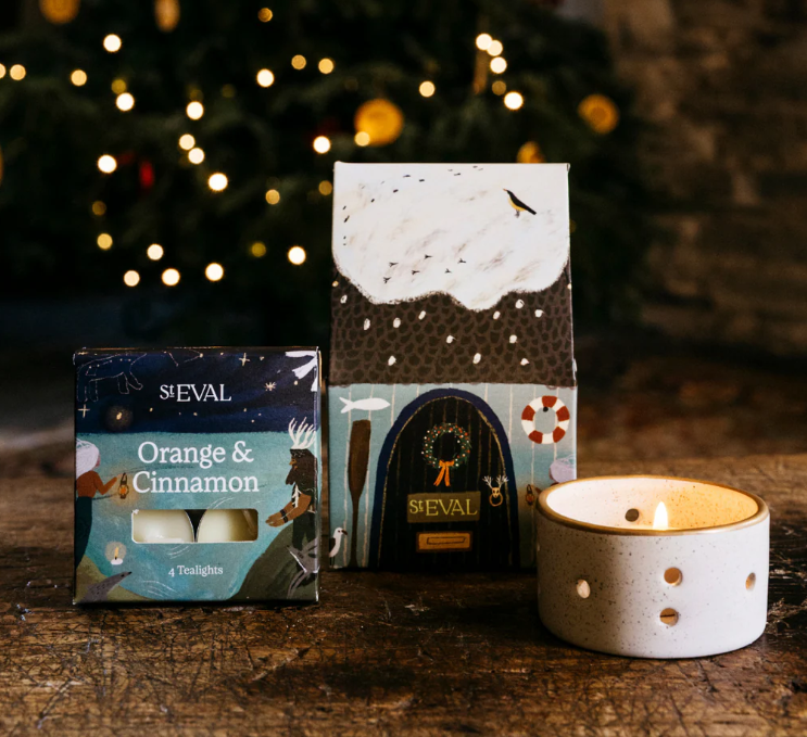 St Eval Christmas Cottage Orange and Cinnamon