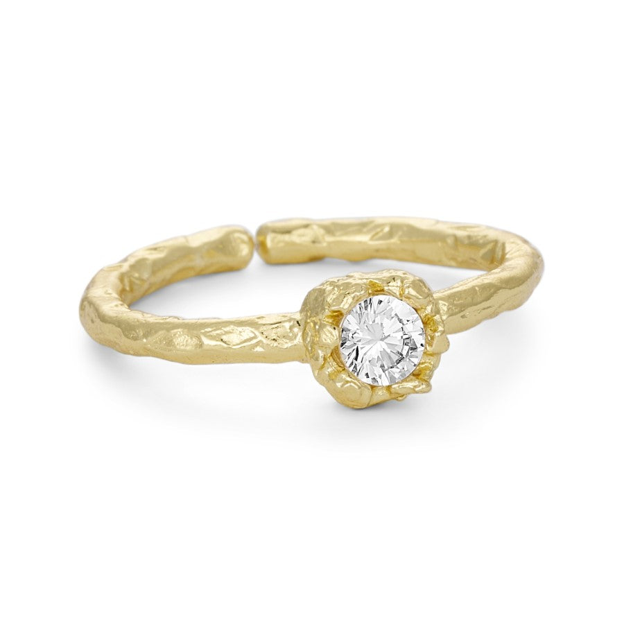 Pure By Nat Clara Ring With Zircon