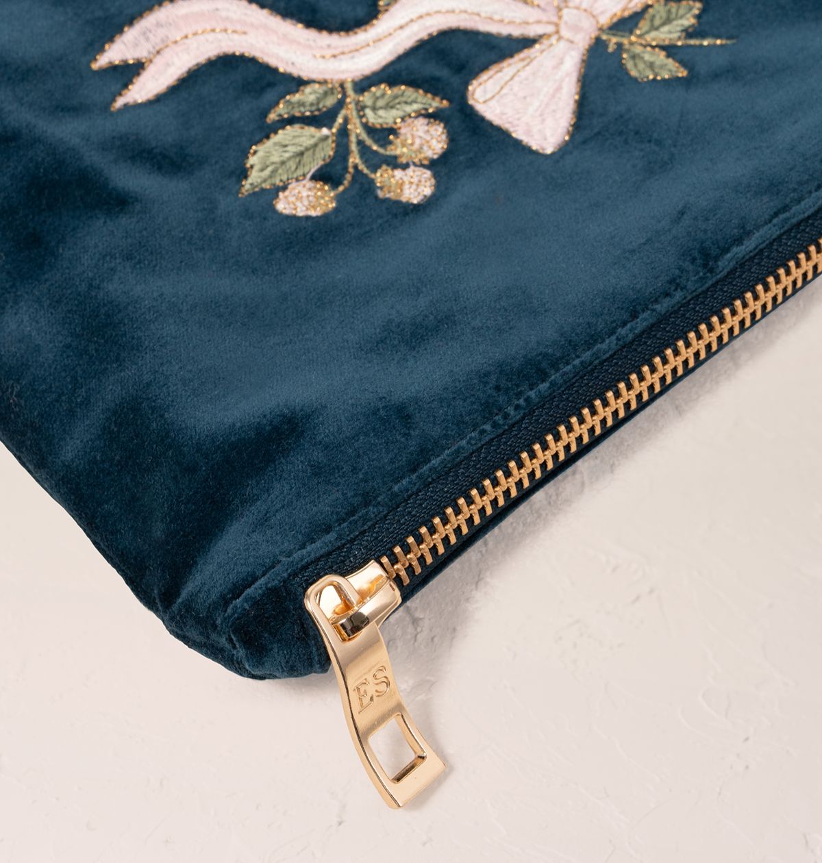 Elizabeth Scarlett Ink Blue Velvet Mini Pouch - Berries & Bows