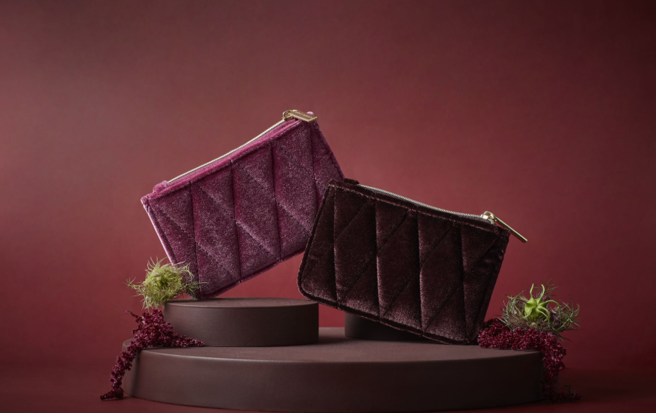 Estella Bartlett Quilted Card Purse