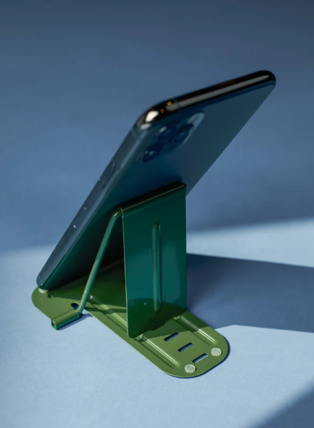 Gentlemen's Hardware Pocket Phone Stand