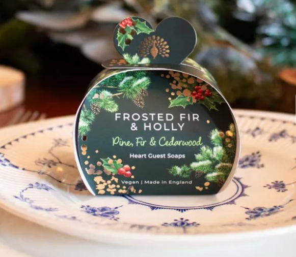 The English Soap Company Christmas Tidings Frosted Fir and Holly Heart Guest Soaps