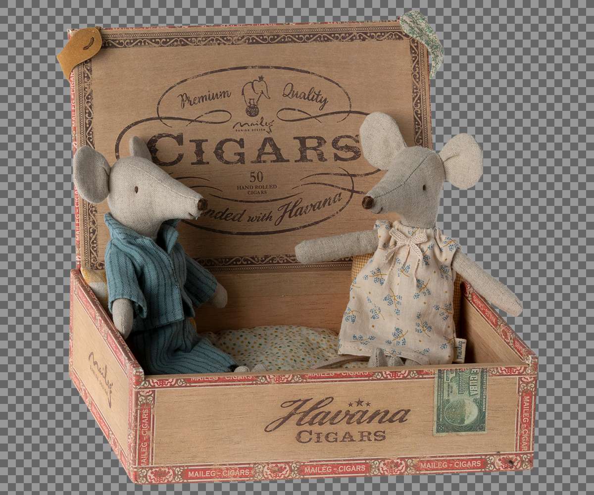 Maileg Mum & Dad Mice in Cigarbox