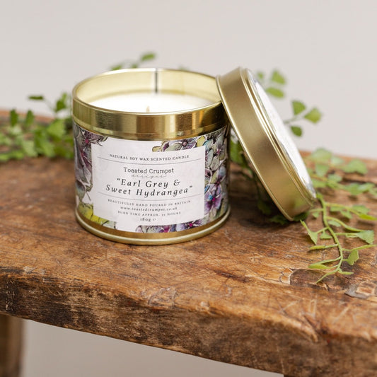 Toasted Crumpet Sweet Hydrangea & Earl Grey Candle in a Matt Gold Tin
